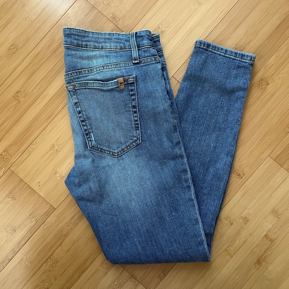 Joe’s Jeans skinny distressed